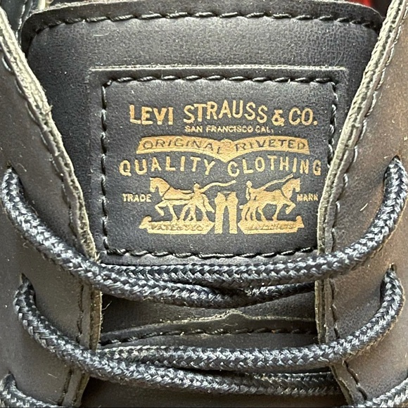 Levi's Navy Blue Sonoma Chukka Ankle Boot Men's 9 - Picture 2 of 10